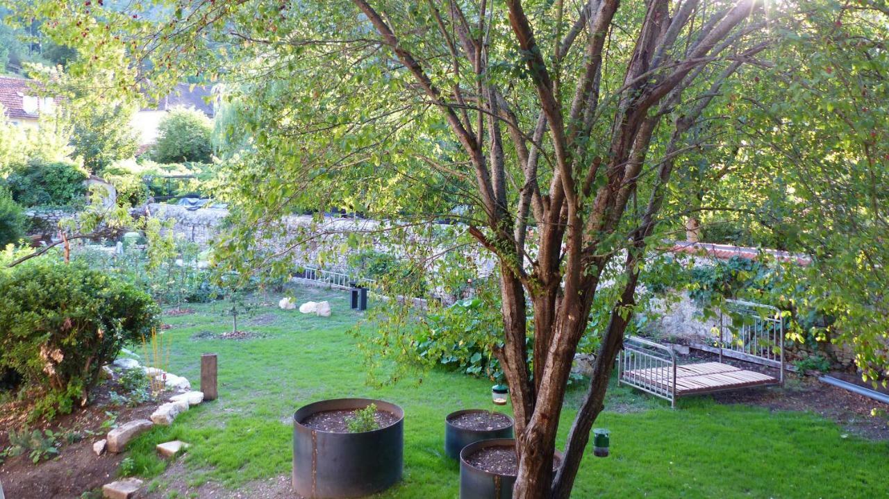 Les Jardins Sauvages Hotel Cabrerets Exterior photo
